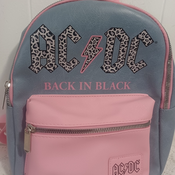 AC/DC Mini Backpack - Picture 4 of 10